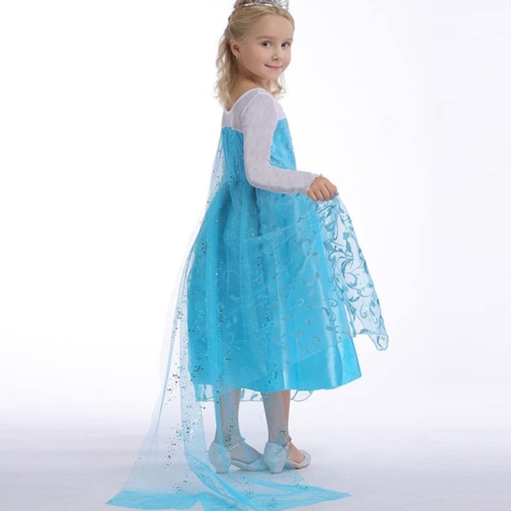 Elsa Halloween Costume Disney Princess Dress  Costume size 1 -3 years or 7-9 - Picture 2 of 9